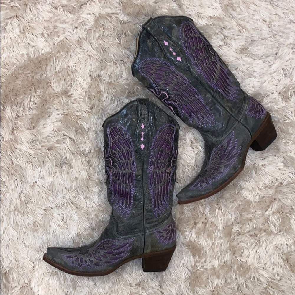 Corral boots size 9.5